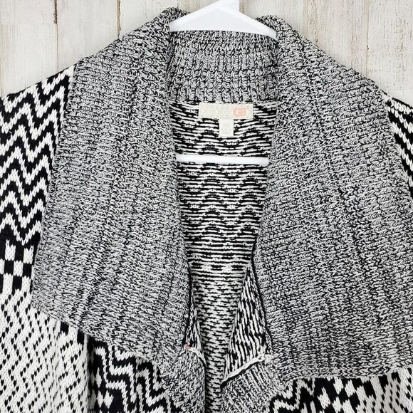 Gianni Bini Cardigan Sweater Black White Size XS - Picture 5 of 12